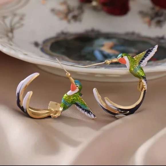 Hummingbird Hoop Earrings – Nature-Inspired Statement Piece - Picture 5 of 6